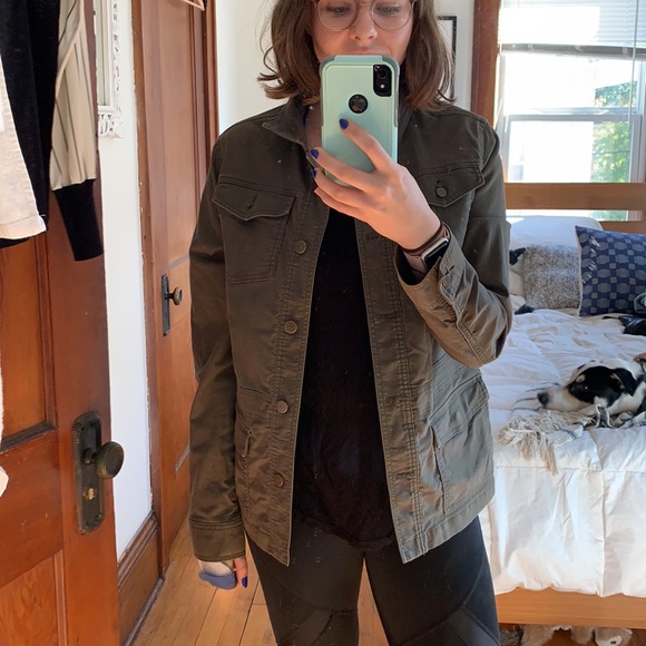 Eddie Bauer Olive Utility Shacket - Picture 3 of 4